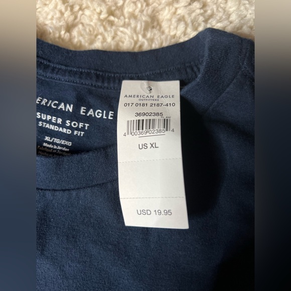 Bundle of Men’s XL Super Soft American Eagle Graphic Tee’s - Picture 6 of 15